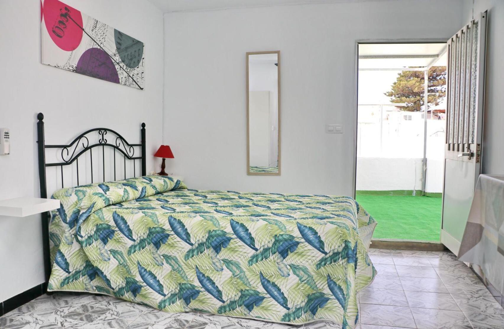 Habitacion Velarde Conil De La Frontera Exterior photo